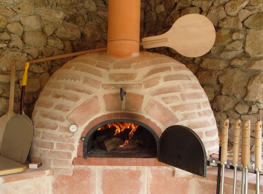 Un four à pizza
