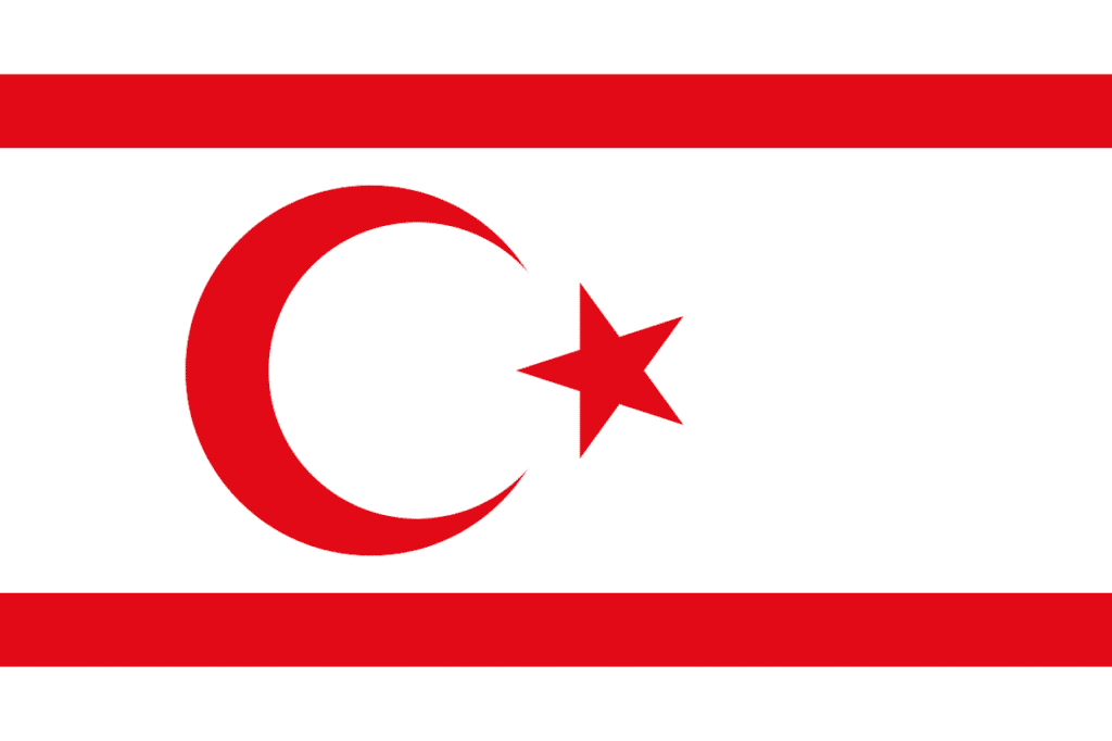 Chypre du Nord : drapeau fond blanc, croissant et étoile rouges, bandes rouges