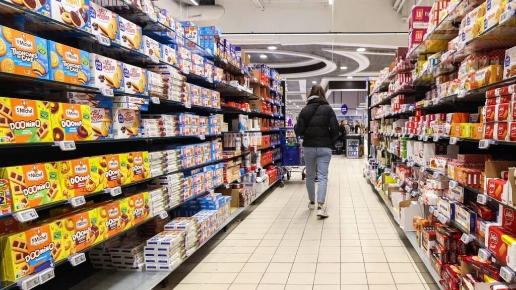 supermarché rayon biscuits