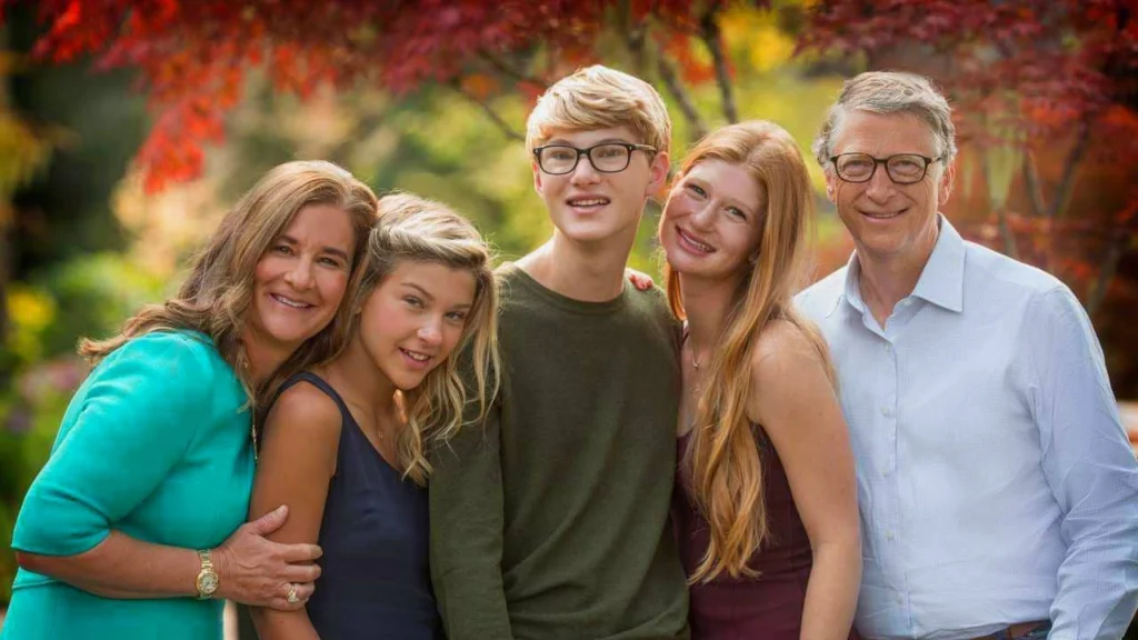 Bill Gates avec sa femme et ses 3 enfants