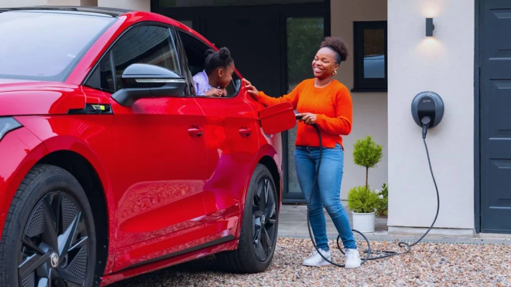 puissance pour recharger une voiture électrique à la maison