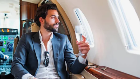 Voici comment une réforme fiscale sur les super-héritages pourrait rapporter 30 milliards à la France Fiscalité : taxer les super-héritages rapporterait 30 milliards d'euros