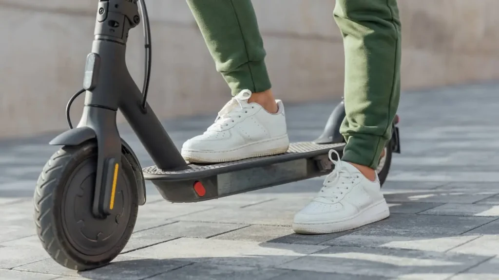 Trottinette électrique : quels sont les vrais avantages (et les limites) de ce mode de transport ? Trottinette électrique : quels sont les vrais avantages (et les limites) de ce mode de transport ?