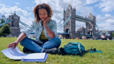 Études à l’étranger en école de commerce : ce que vous devez savoir avant de partir Études à l'étranger en école de commerce : ce que vous devez savoir avant de partir